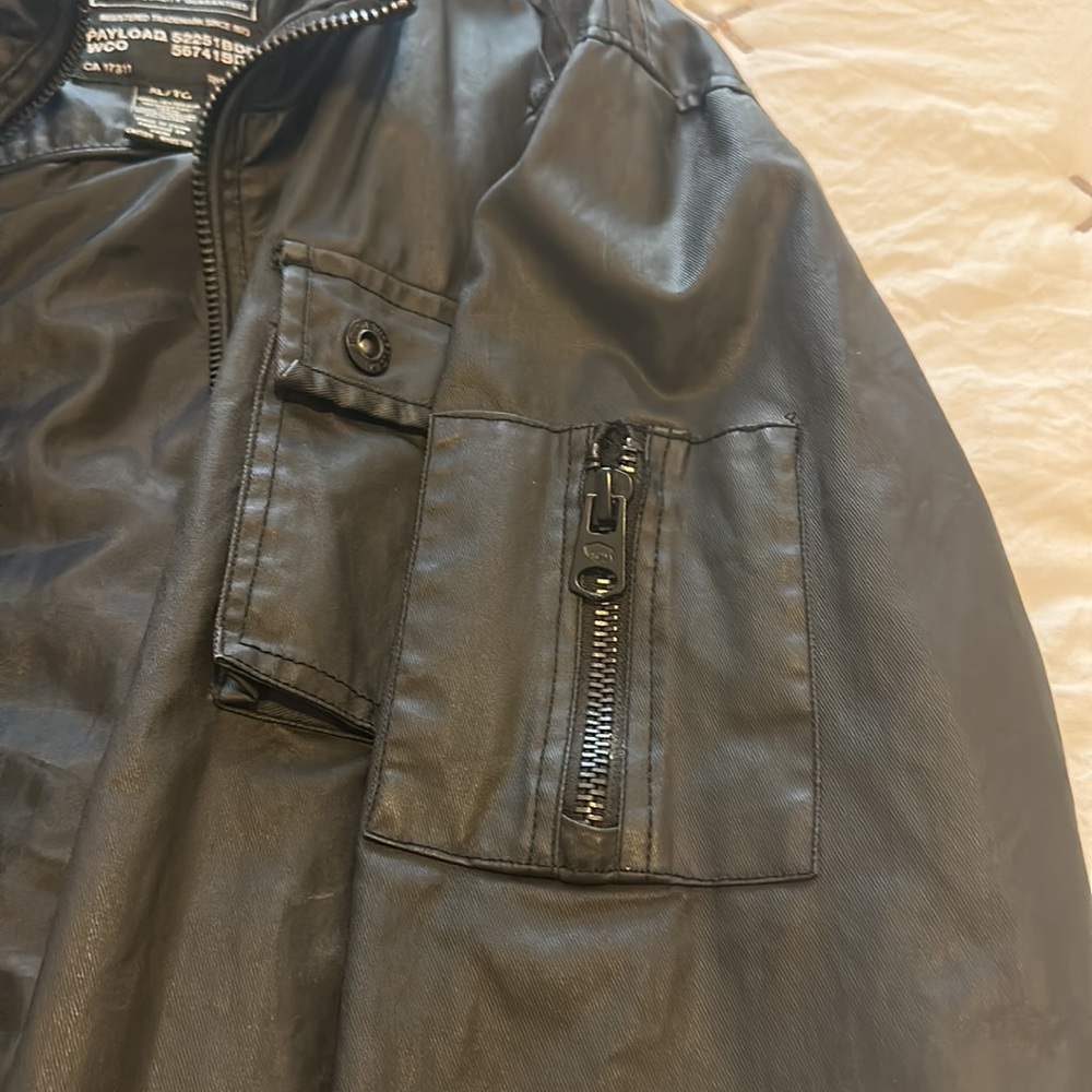Men’s black jacket! - Picture 5 of 10